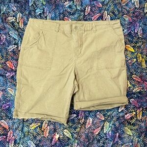 Venezia Khaki Green embroidered cuffed bermuda shorts size 28